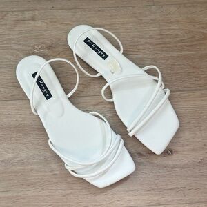 BRAND NEW: White Strappy Square-Toe Slip On Sandals Size 9